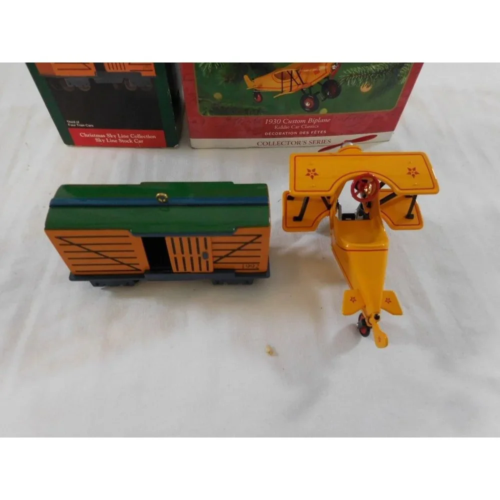 Hallmark Keepsake Ornament 1930 Custom Biplane Kiddie‎ Car Classics 2001 + Stock